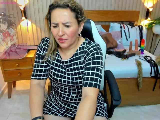 luciana-ballesteros webcam