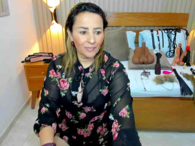 luciana-ballesteros webcam