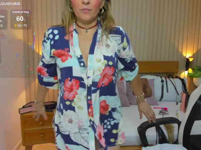 luciana-ballesteros webcam