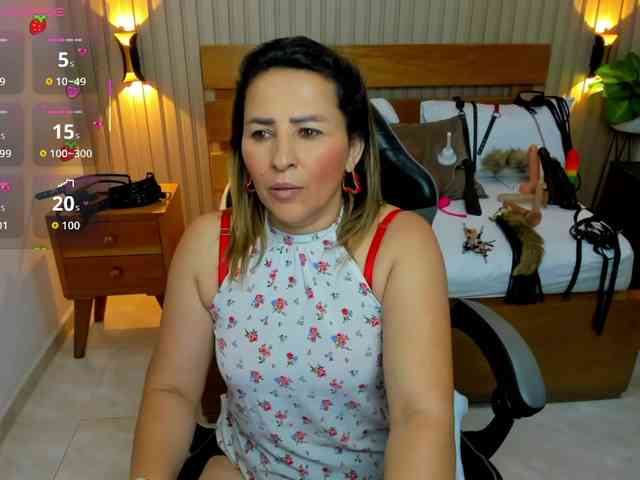 luciana-ballesteros webcam