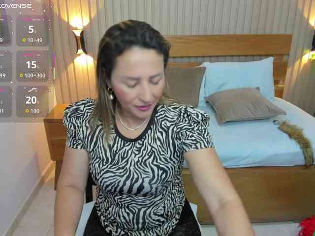 luciana-ballesteros webcam