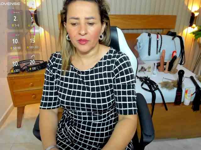 luciana-ballesteros webcam