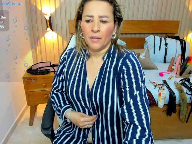 luciana-ballesteros webcam