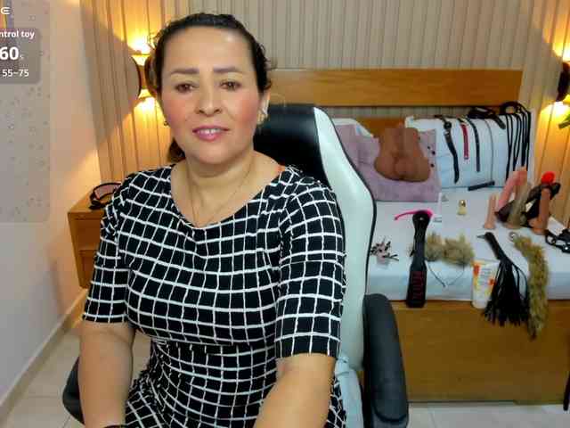 luciana-ballesteros's live room