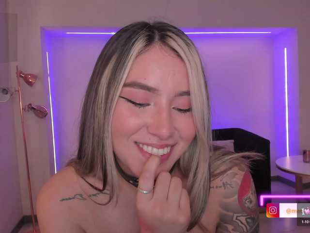 MaddisonCollins live cam on BongaCams