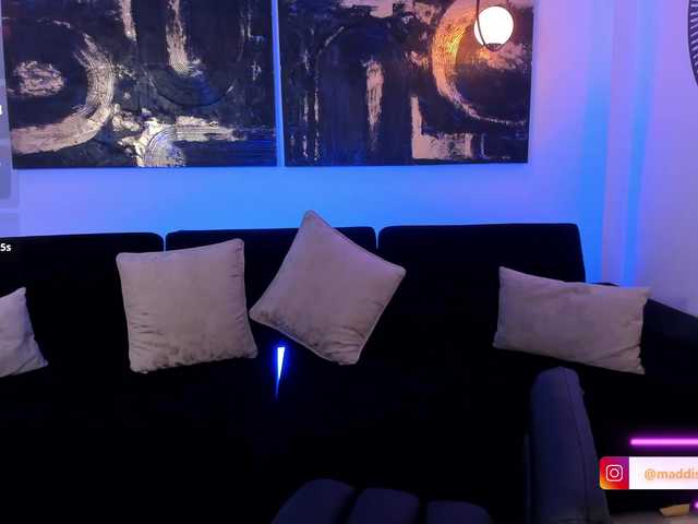le modèle MaddisonCollins est en webcam porno dans un show sur le site bongacams, il possède les tags suivants: Latino/Hispanic,Blonde,Shaved