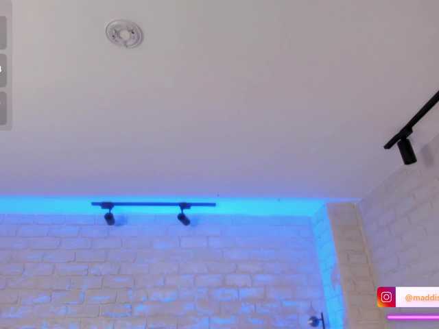 MaddisonCollins live cam on BongaCams