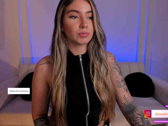 MaddisonCollins webcam