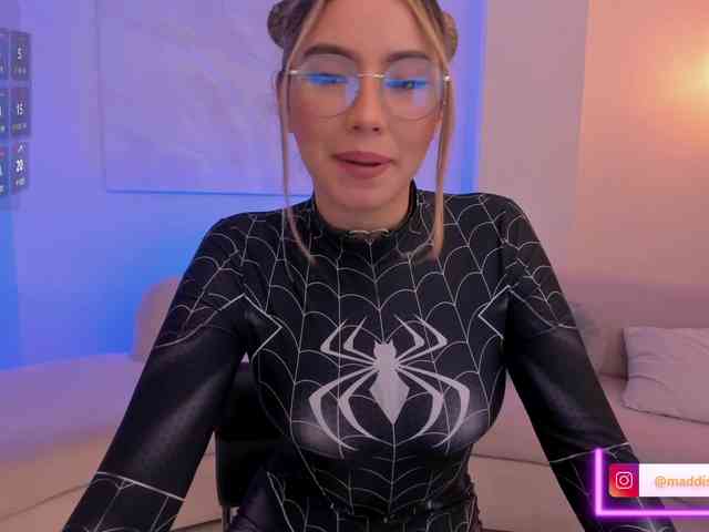 MaddisonCollins webcam