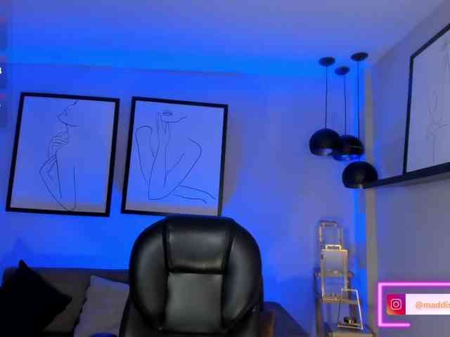 MaddisonCollins webcam