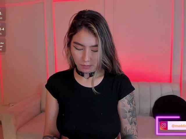 MaddisonCollins webcam