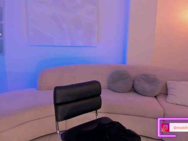 MaddisonCollins webcam