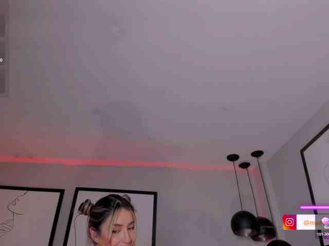 MaddisonCollins webcam