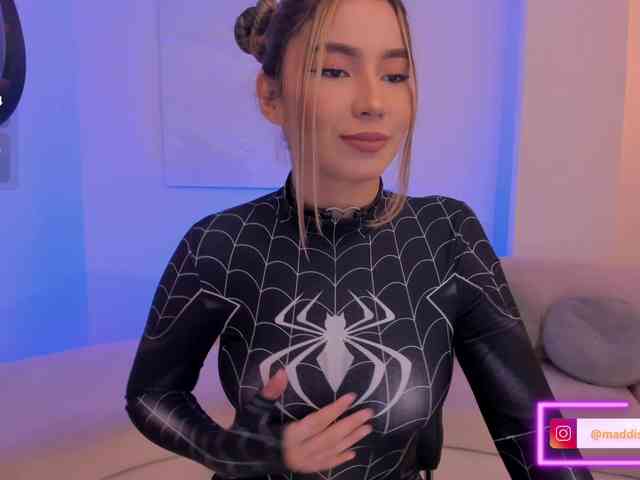 MaddisonCollins webcam