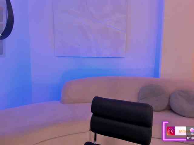 MaddisonCollins webcam