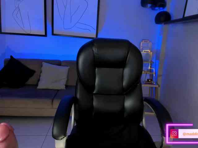 MaddisonCollins webcam