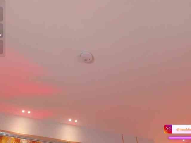 MaddisonCollins webcam