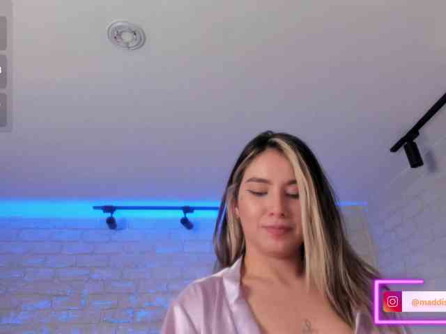 MaddisonCollins Live Webcam on BongaCams