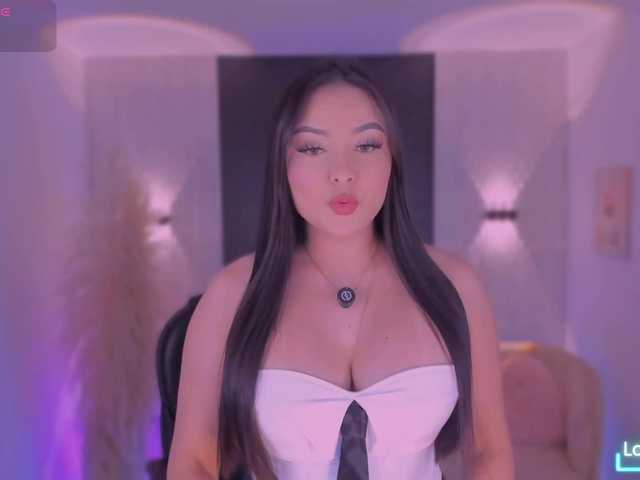 IvyJones1 live webcam show
