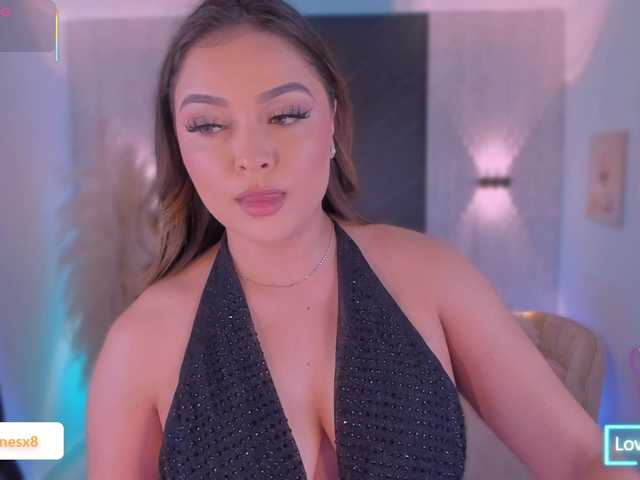 IvyJones1 live cam on BongaCams