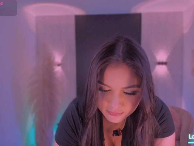 IvyJones1 live cam on BongaCams