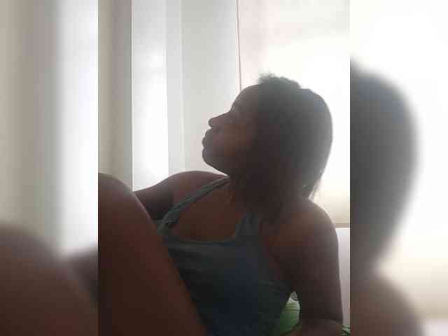 Modelo: Deisyblu
