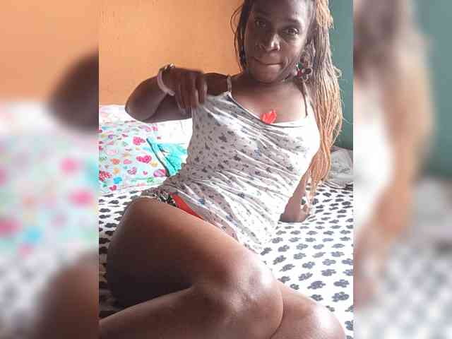 Emiliagarza webcam
