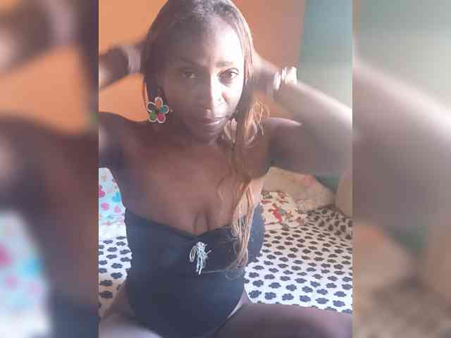 Emiliagarza webcam