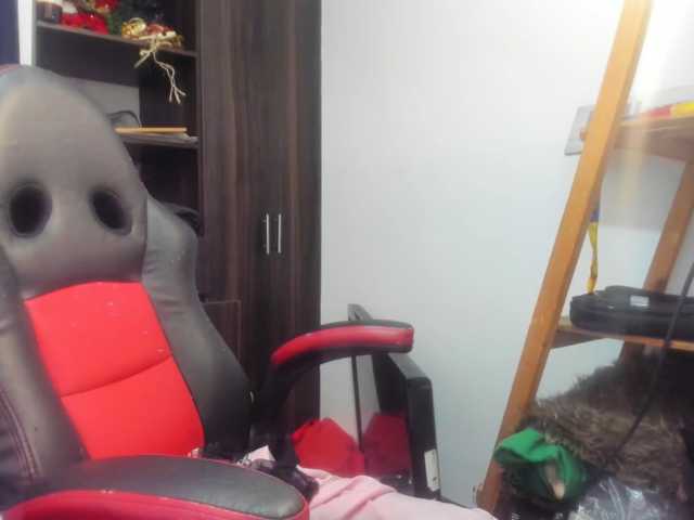 LinnaMackay live cam on BongaCams