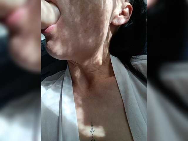 le modèle Natdance est en webcam porno dans un show sur le site bongacams, il possède les tags suivants: White/Caucasian,Brunette,Shaved