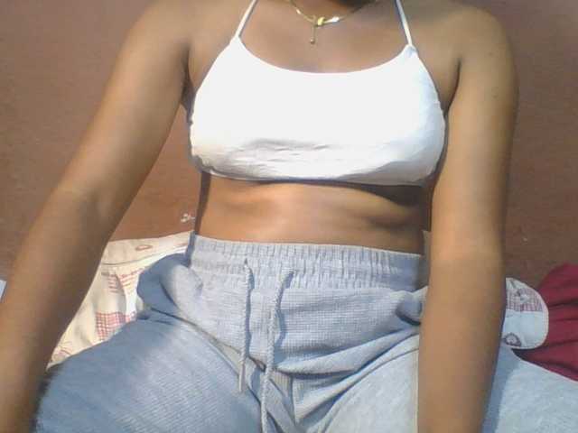 Olga34 live cam on BongaCams