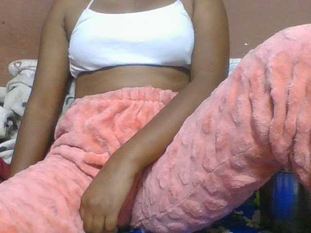 Olga34 live cam on BongaCams