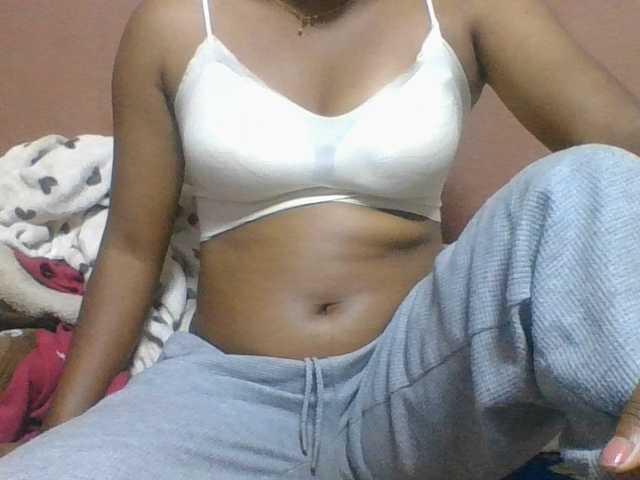 Olga34 live cam on BongaCams