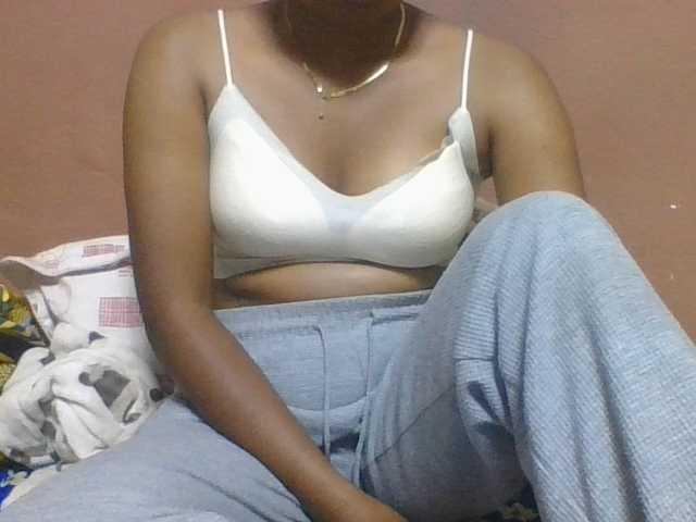 Olga34 live cam on BongaCams