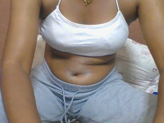 Olga34 live cam on BongaCams
