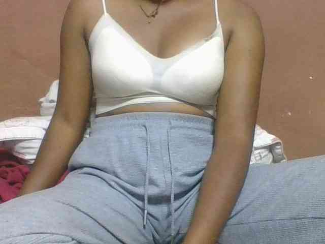 Olga34 webcam