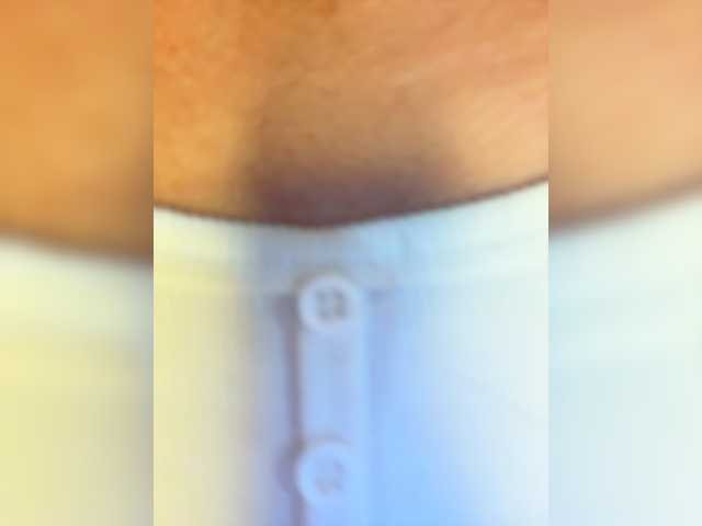Milkkksheik-981 live cam on BongaCams