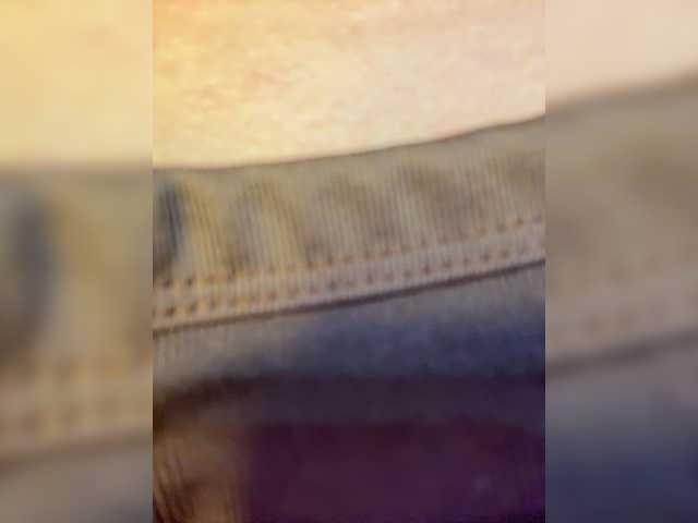 Milkkksheik-981 live cam on BongaCams