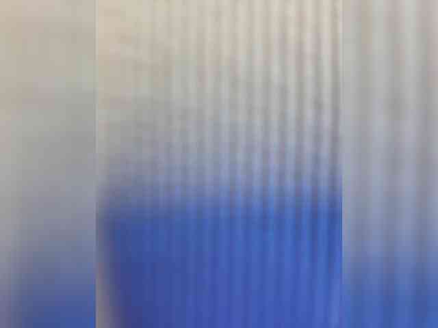 Milkkksheik-981 webcam