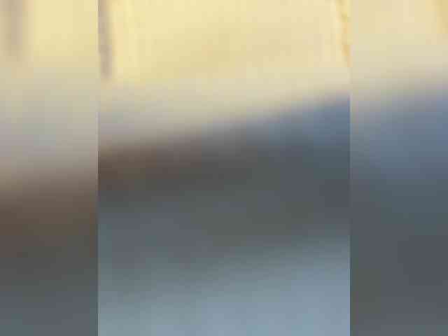 Milkkksheik-981 webcam