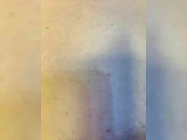 Milkkksheik-981 webcam