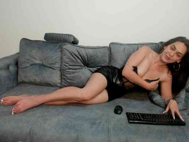 NicoleKateee webcam