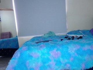 scarlett-bigass Porn Show