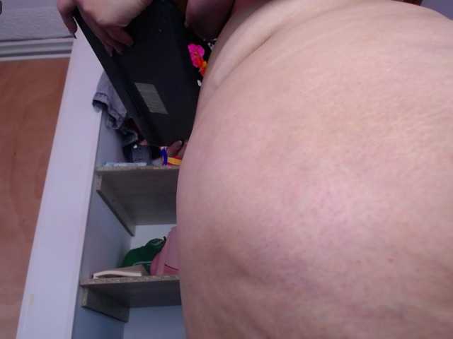 scarlett-bigass live cam preview