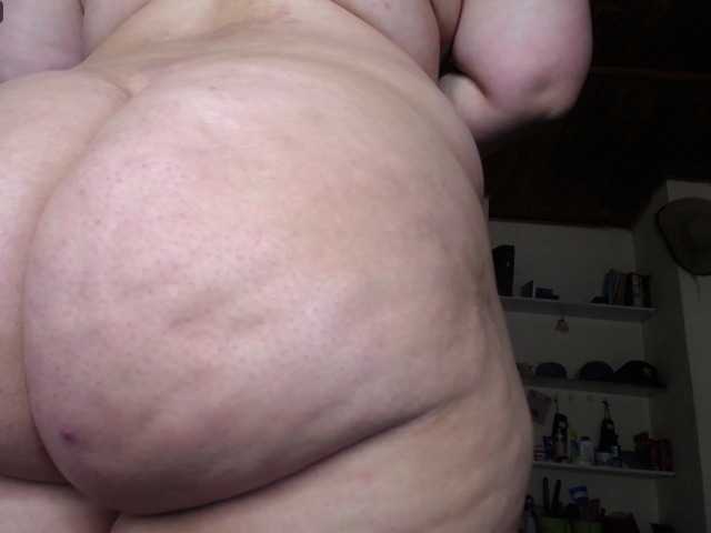 scarlett-bigass live cam on BongaCams