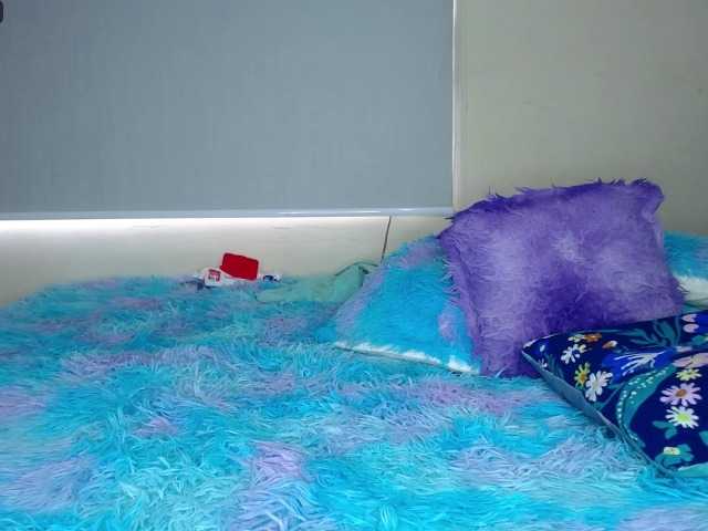 scarlett-bigass live cam on BongaCams