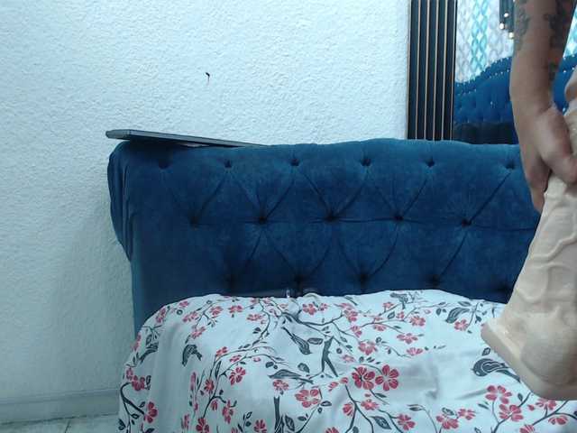 catalella-latina live cam on BongaCams