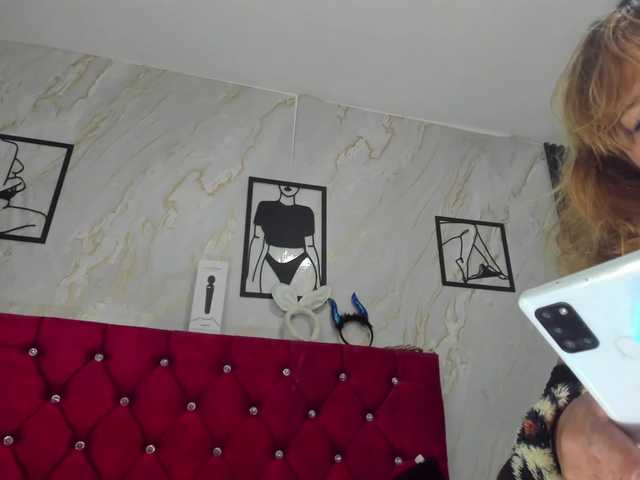 Kazsandra live cam on BongaCams