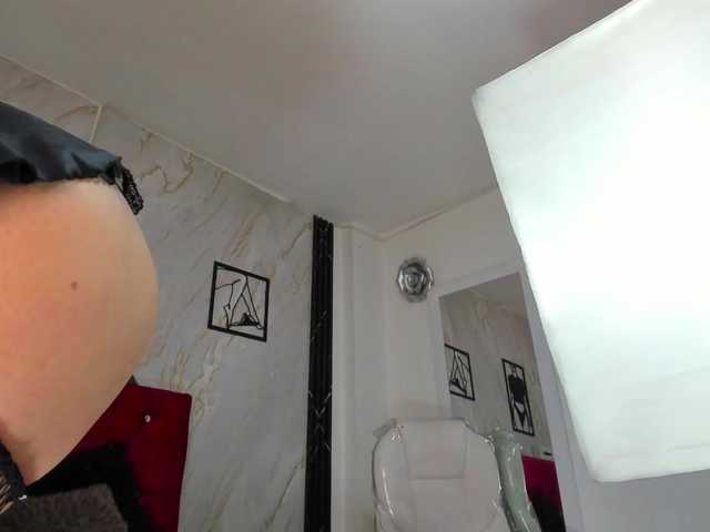 Kazsandra live webcam show