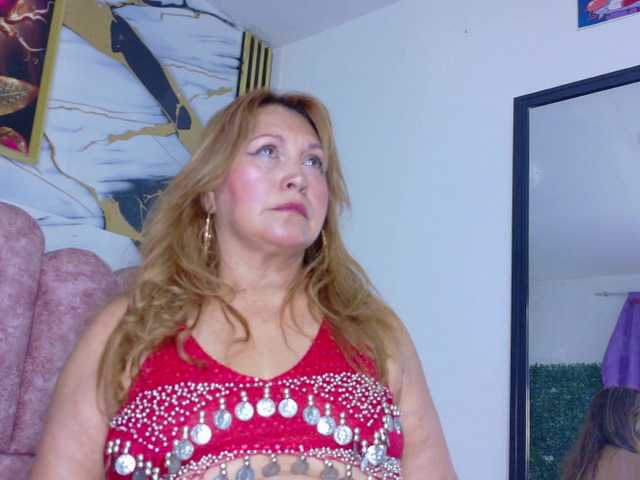 Kazsandra live cam on BongaCams